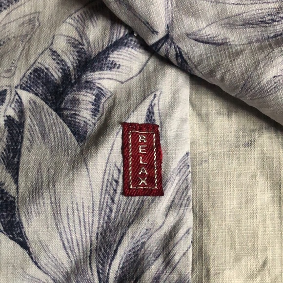 Tommy Bahama Hawaiian Tiki Shirt - Picture 3 of 8